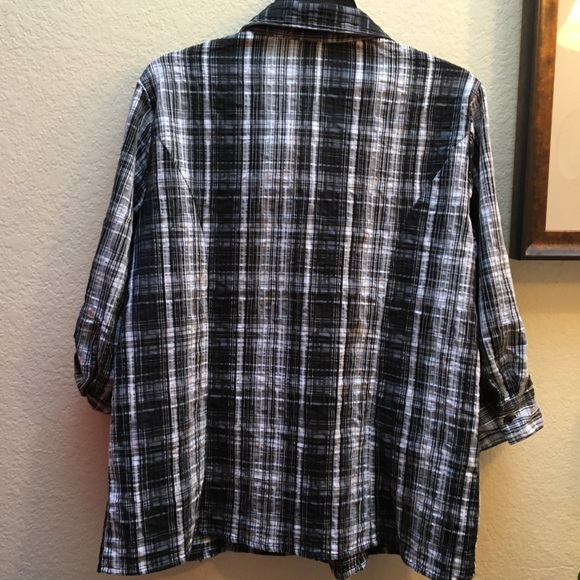 Crinkle plaid sz L - Picture 6 of 7